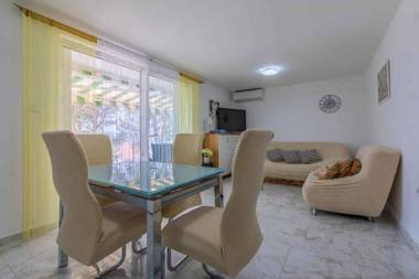 Apartment in Selce 39426