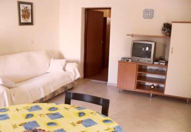 Apartments Mario - with garden