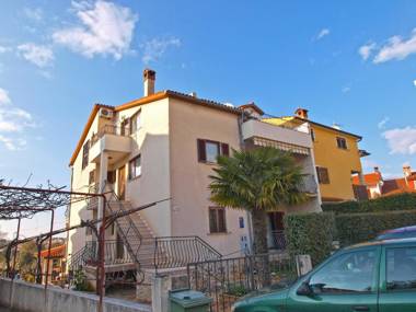 Apartments Milan 1048