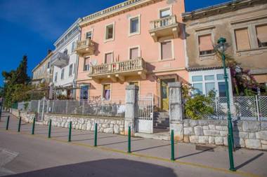 Apartment Viking Rovinj with Sea View