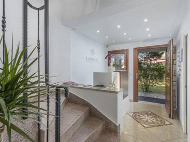 Modern studio apartment with terrace on a great location in Rovinj