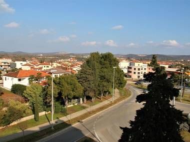 Pretty Apartment in Rovinj near Sea beach