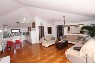 Ambienti Comfort Two-bedroom Apartment