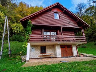 Holiday home in the countryside with magnificent view on the river Kupa valley