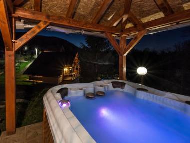 Tranquil Holiday Home in Kvarner with Jacuzzi