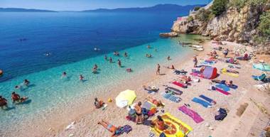 Terra Magica Deluxe Apartment & Room with Private Parking Terrace and Sea View