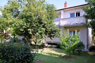 ROOMS KIKY close to Rab City