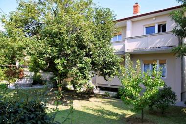 Kiky Apartment Close to Rab City