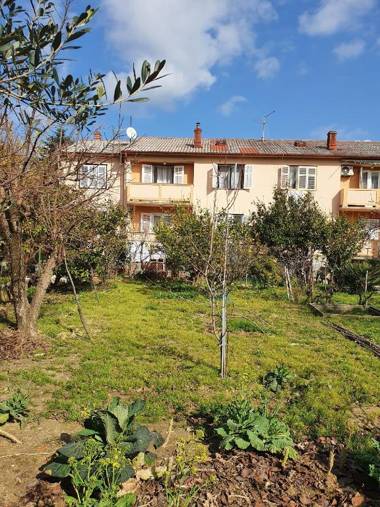 Apartments with a parking space Palit Rab - 18681