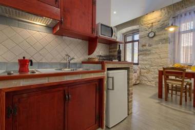 Mimoza Old Town Pula Apartments