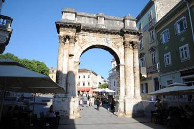 Apartments Grgorinić