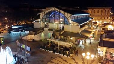 Collins Apartments Center