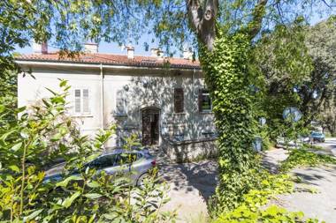 *** Lounge terrace apartment with the harbour view / city centre ***