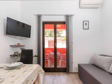 Pleasant Oriana Apartment near the sea-Pula