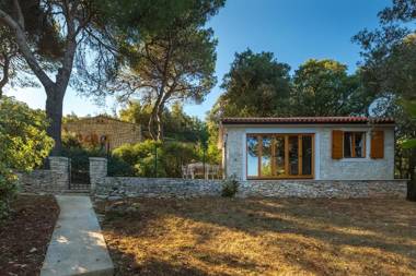 Holiday house in Pula30 m from the sea