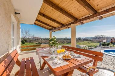 Oasis Village Villa - heated pool