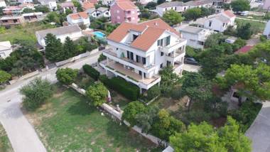 Apartment House Nono