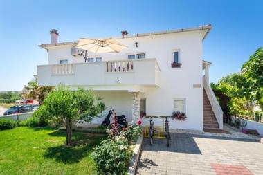 Apartments San - great location