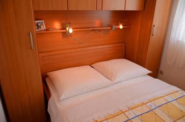 Apartments Iva - sea view