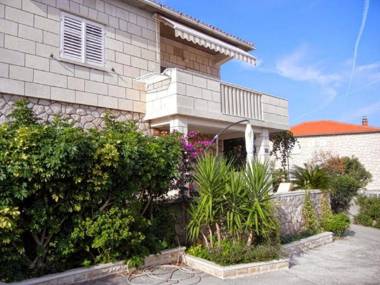 Apartments Žana - 30m from beach