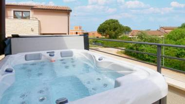 Apartment Enrico - Two Bedroom Apartment with Jacuzzi