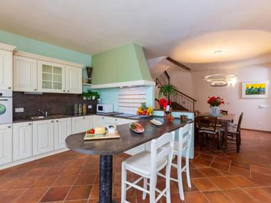 Villa Salvea with heated pool