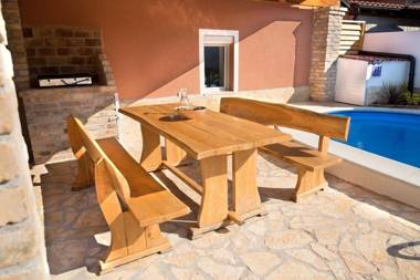 Holiday house Danny with pool