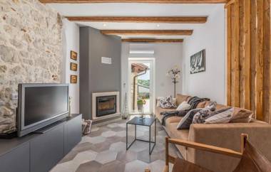 Beautiful Stone House - Villa Parentium with Private Pool