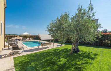 Villa Vanesa with Private Pool nearby Porec