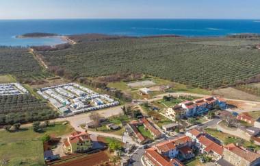 Apartment Romano with Sea View near Poreč