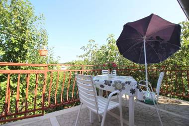 Apartments Franjo near center