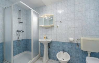 Apartments Saladinka