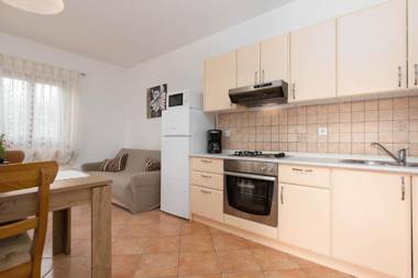 Apartments Saladinka