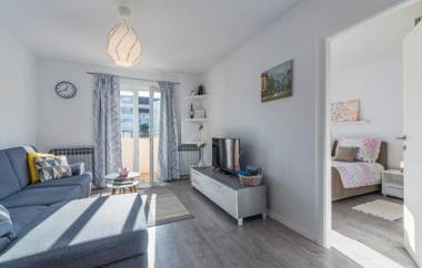 Apartment Bella with Balcony