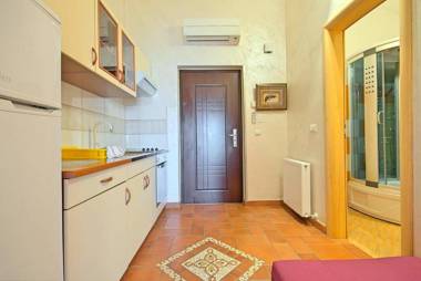 Viki Sani Stiven Evan Teo Goran