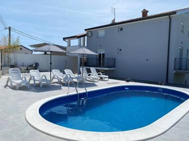 APARTMENTS PALISKA located in the countryside near Poreč