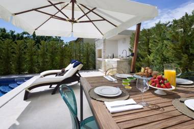 Villa Gioia by HMZ Villas