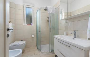 Apartment Lazzarich with Terrace