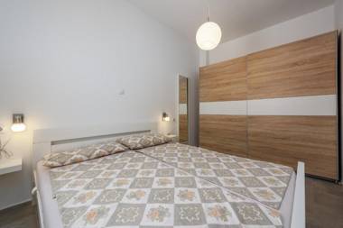 Apartment Vedran with pool near Porec