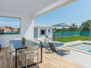 Modern luxurious villa for 8- 10 people with private swimming pool near Porec