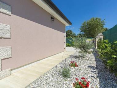 Luxuriously equipped villa with private pool offers you an excellent vacation