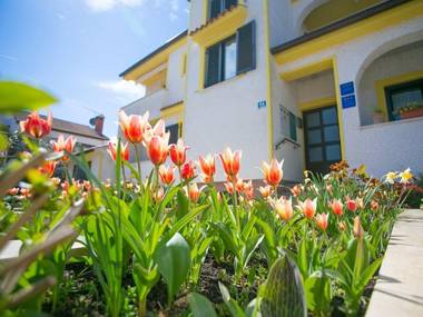 Apartment for two persons with balcony close to the centre of Porec and beach