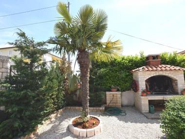 Lovely apartment with private balcony pool with deckchairs fenced garden bbq