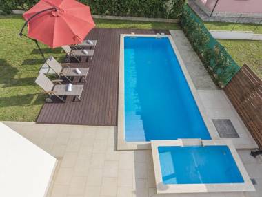 Villa with private pool and garden near Porec and water park