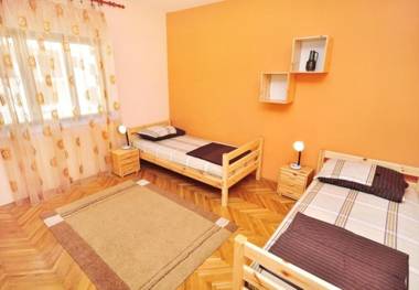 Holiday home Zeljka - 60 m from sea