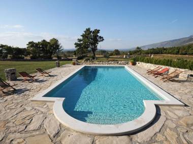 Picturesque Mansion in Kožljak with Private Swimming Pool