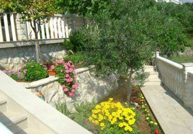 Apartments Neve - 100 m from beach