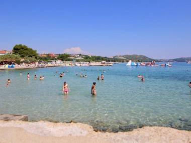 Fabulous Holiday Home in Pako tane with Swimming Pool