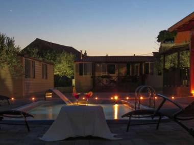 Alluring Holiday Home in Pako tane with Swimming Pool