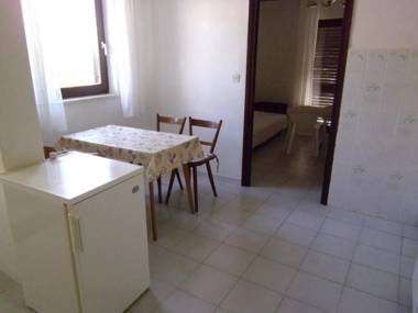 Apartments Krešimir beauty with shadow trees and parking place